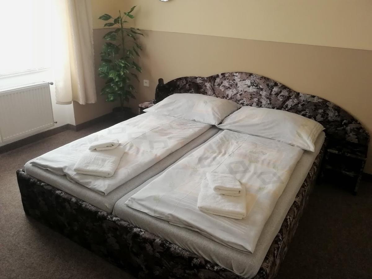 Hotel Wertheim Πράγα Εξωτερικό φωτογραφία