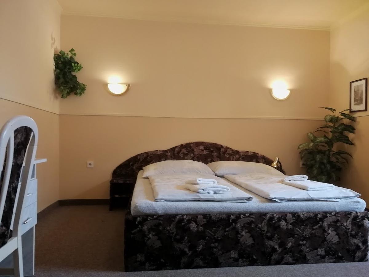 Hotel Wertheim Πράγα Εξωτερικό φωτογραφία
