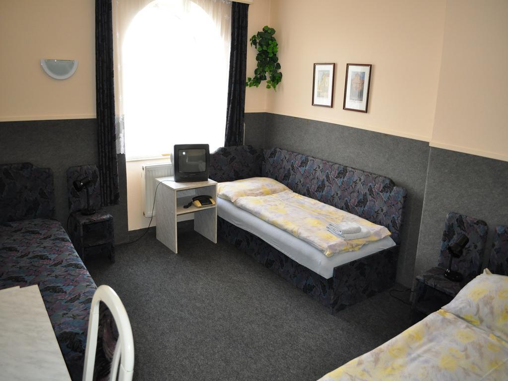 Hotel Wertheim Πράγα Δωμάτιο φωτογραφία